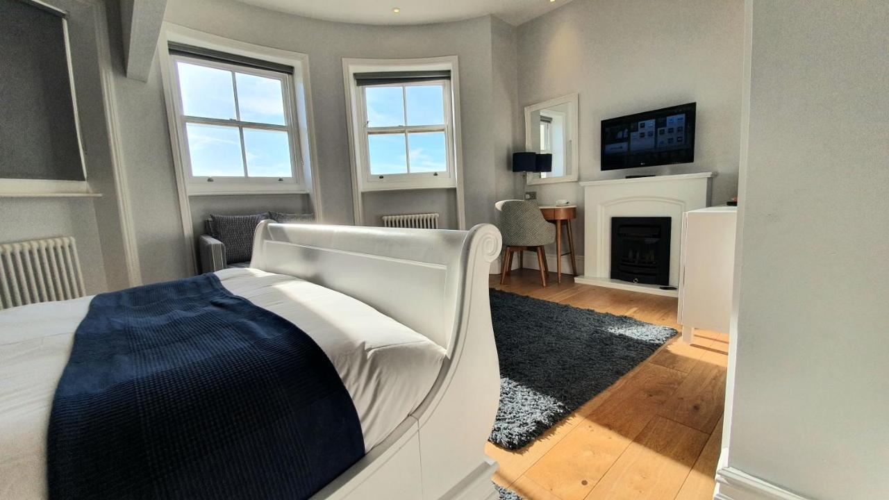 Deluxe King Room Sea View