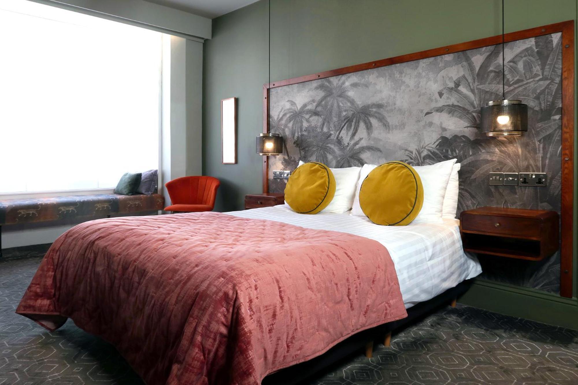 Deluxe Double Room Side Sea View
