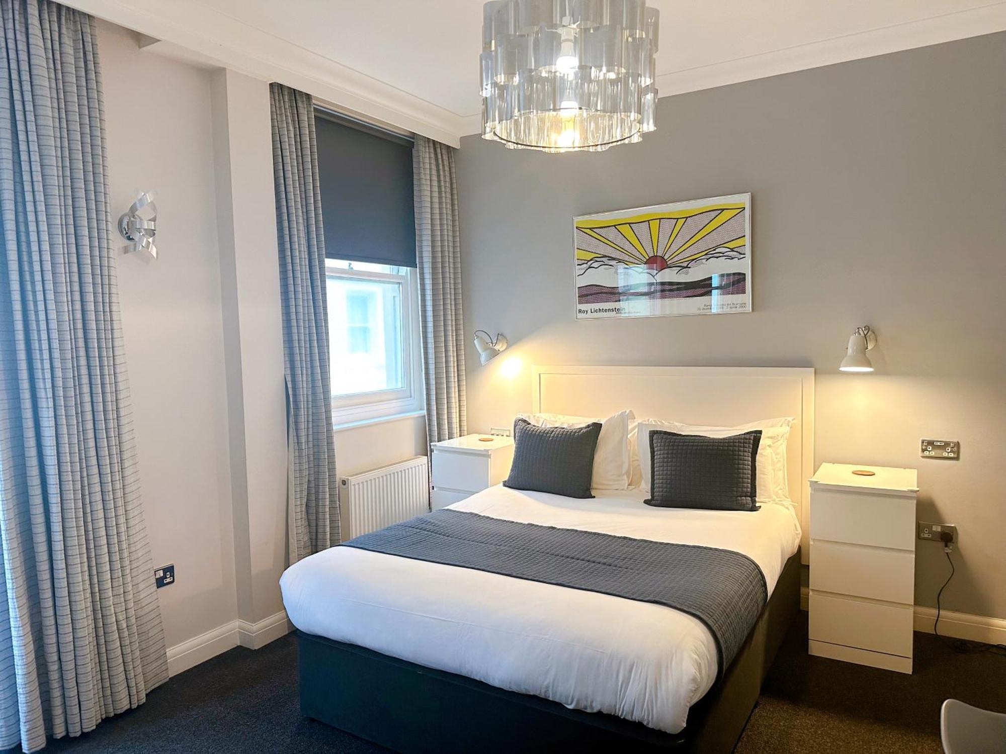 King Room Partial Sea View