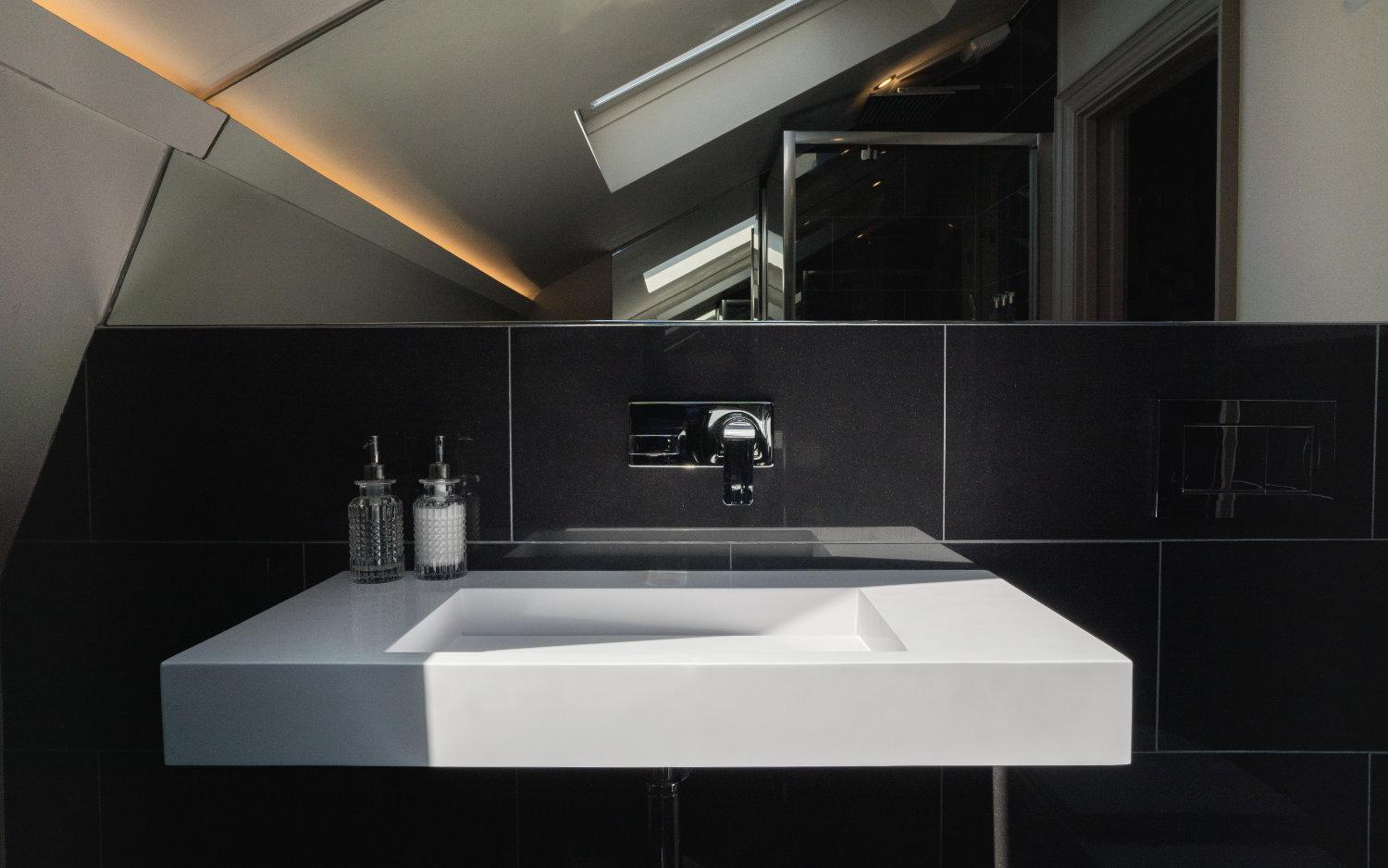 The Bubble Suite & Rooftop Terrace