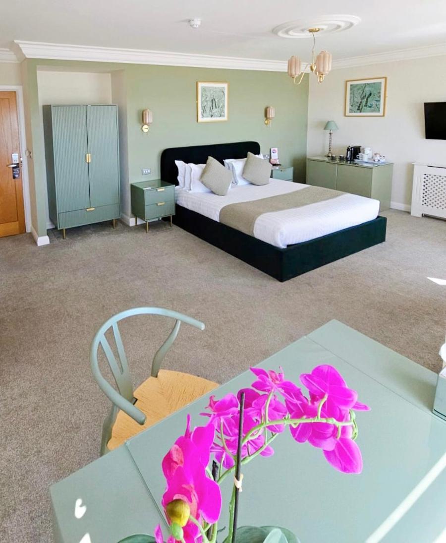 Superior King Room Sea View
