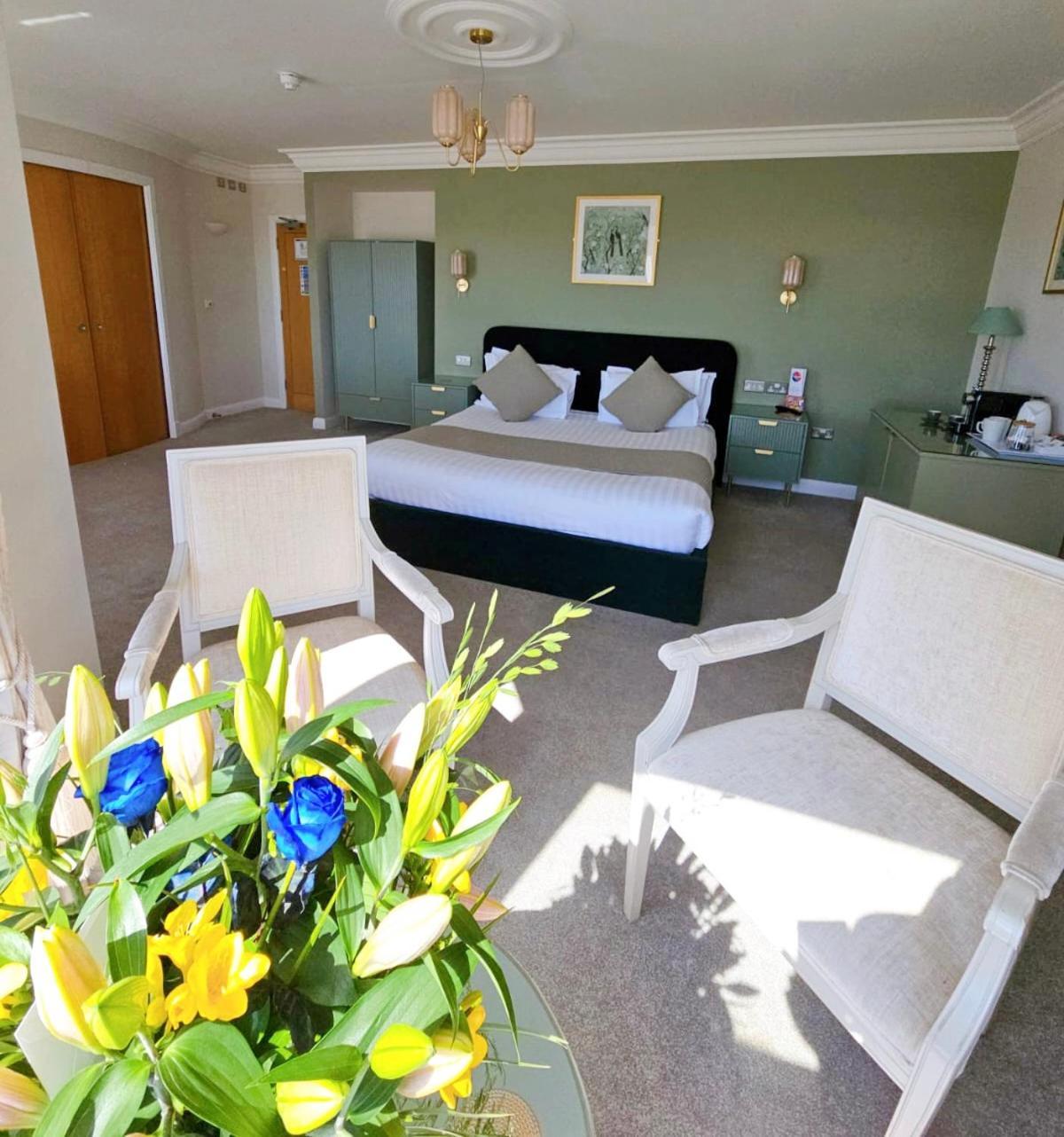 Superior King Room Sea View