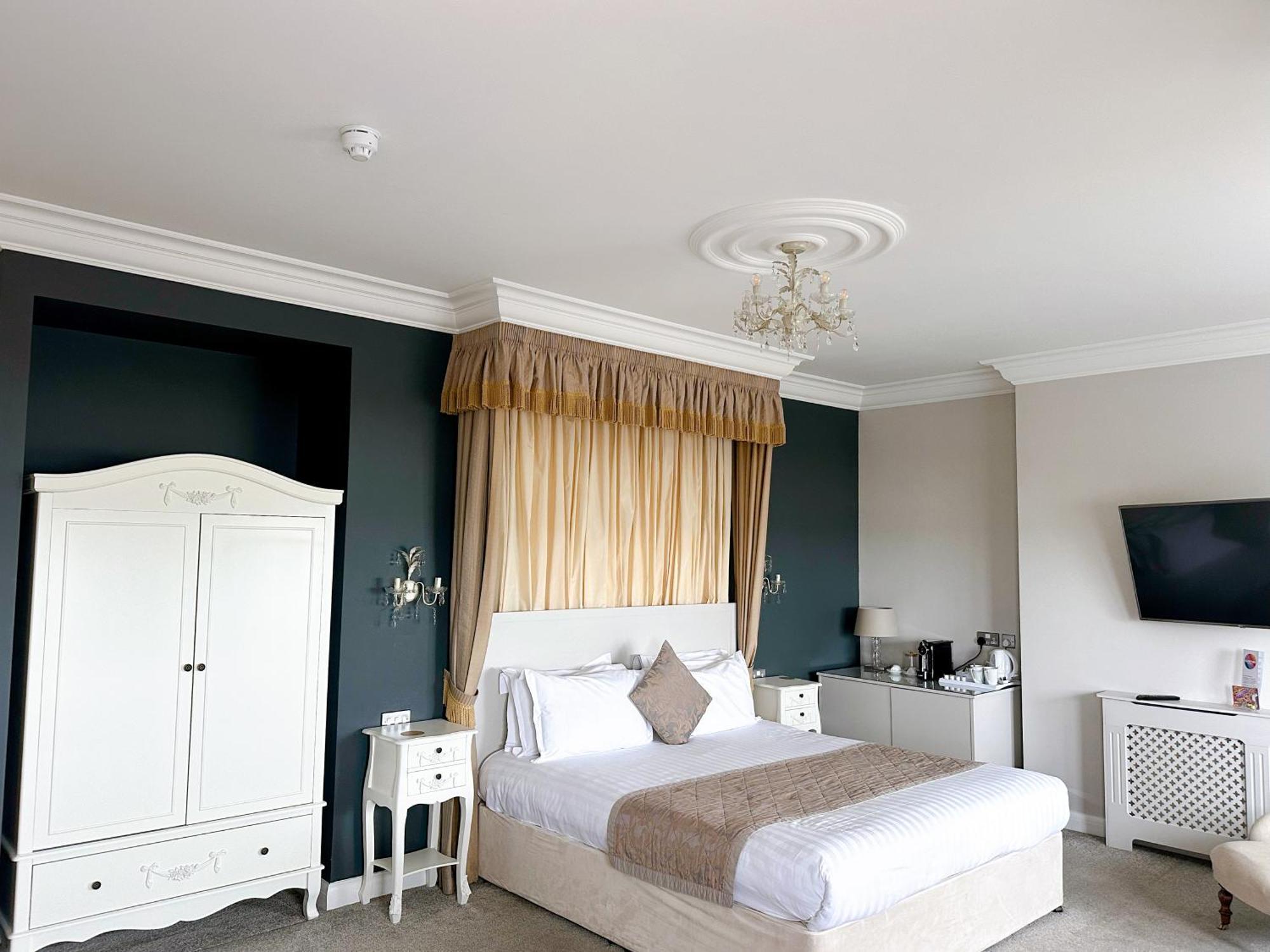 Superior King Room Sea View