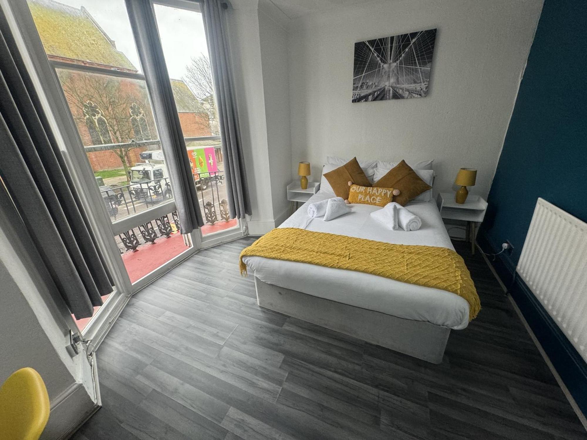 Deluxe Double Room Bath,1624381679:JPEG