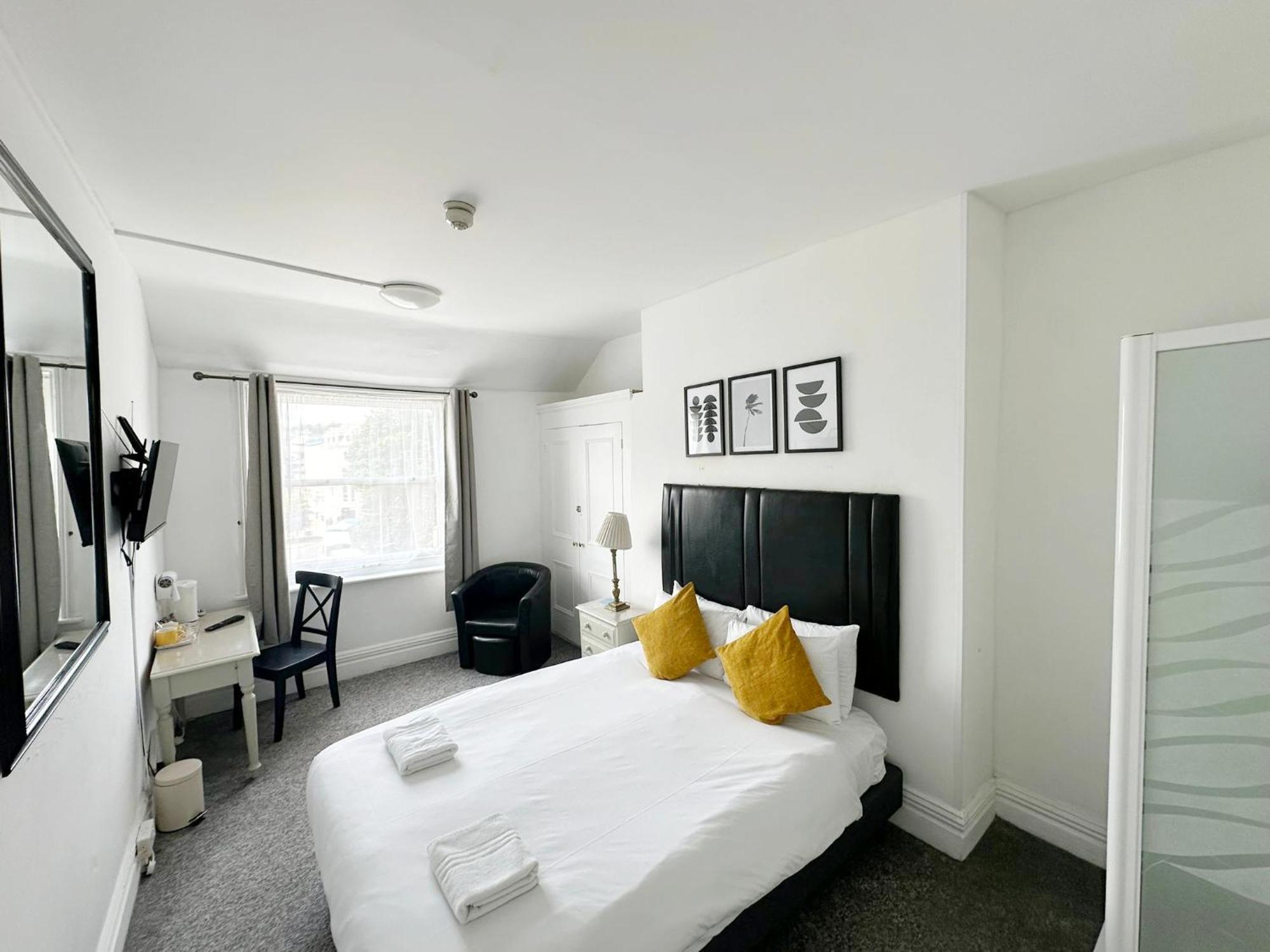 Double Room with Shower,1676747507:JPEG