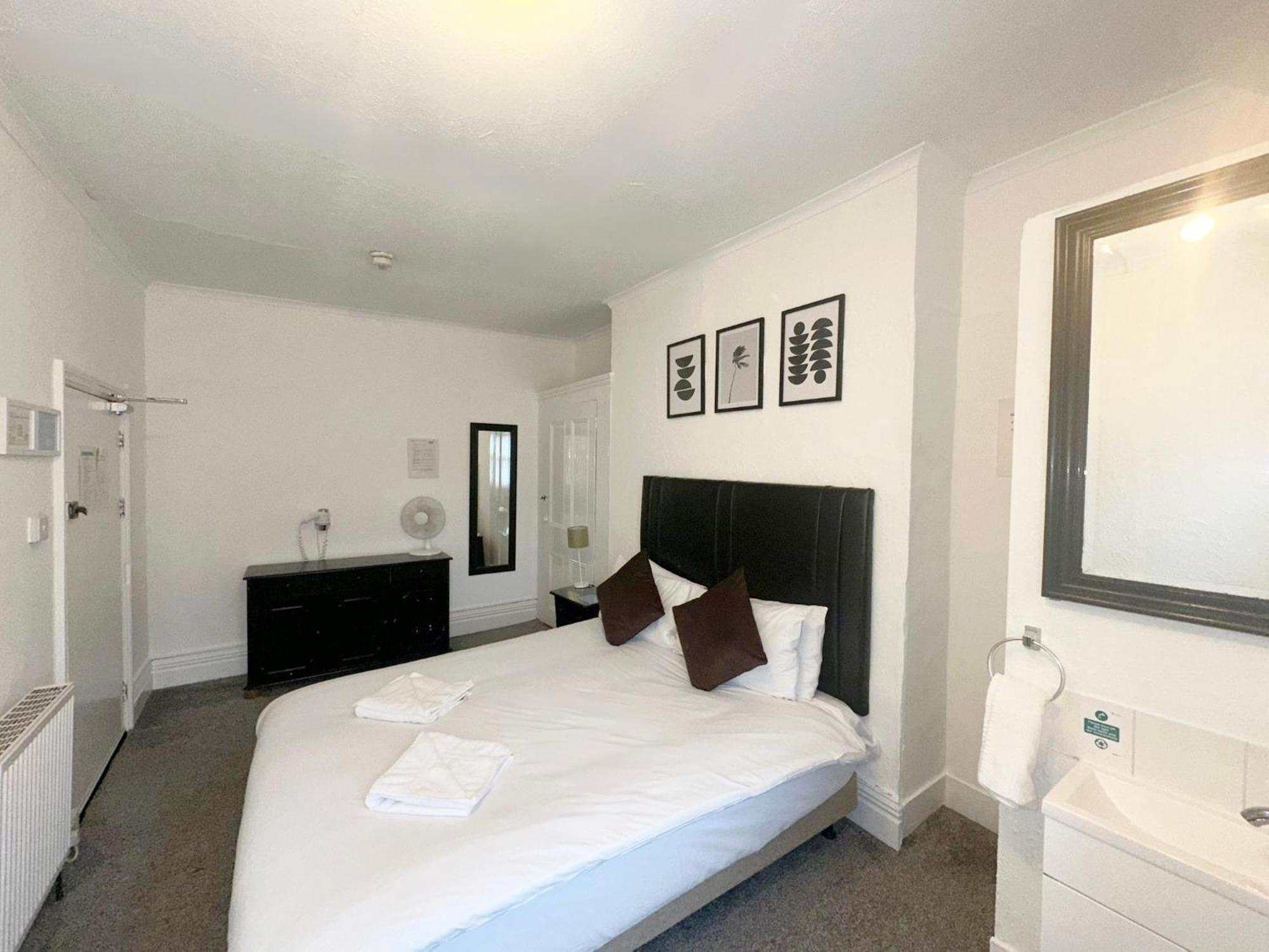 Double Room Shower