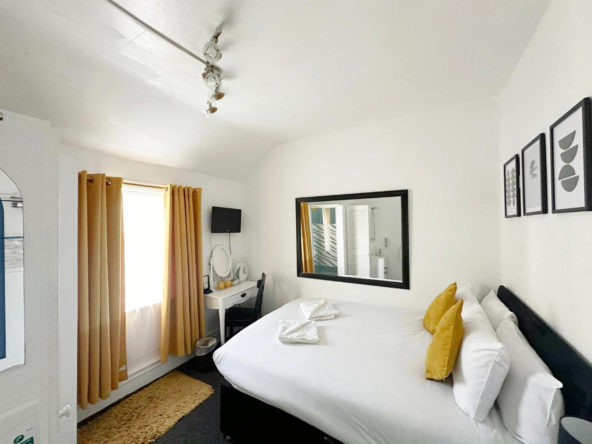 Double Room Shower