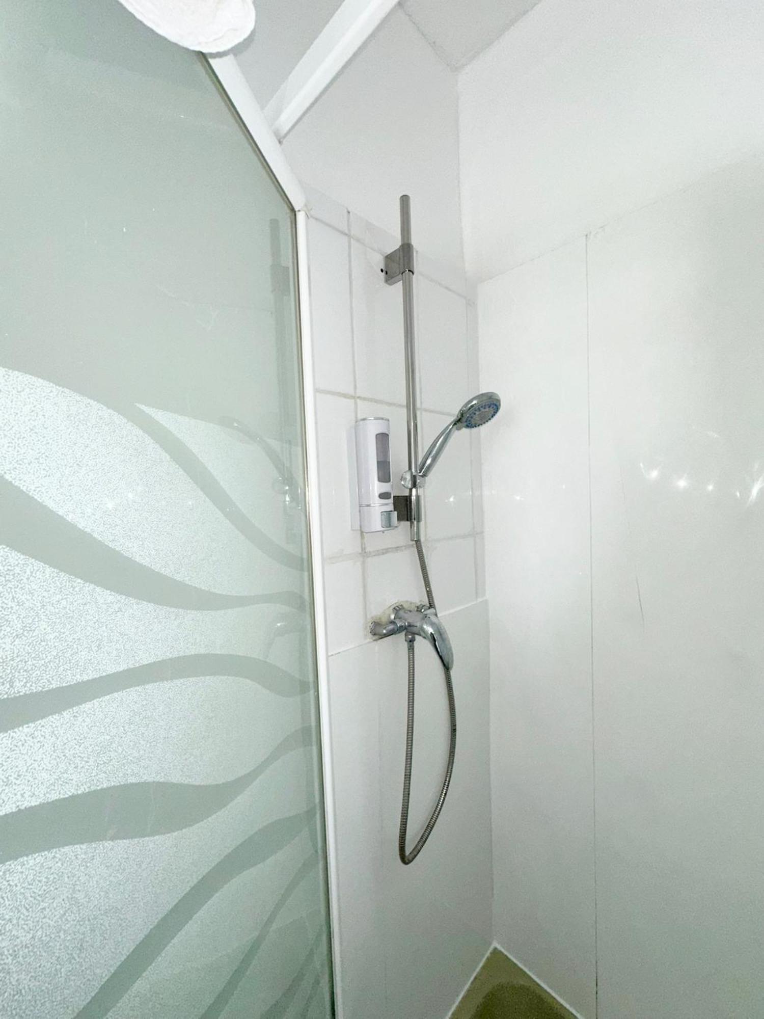 Double Room Shower