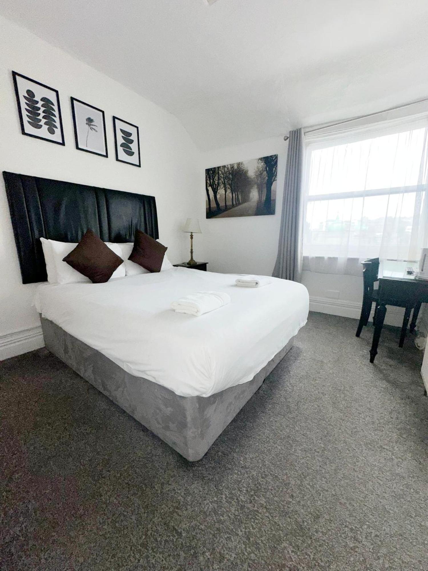 Double Room Shower