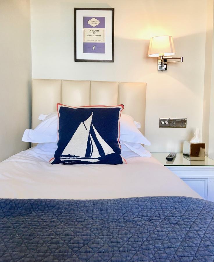 Single Room with Sea View,1161905196:JPEG