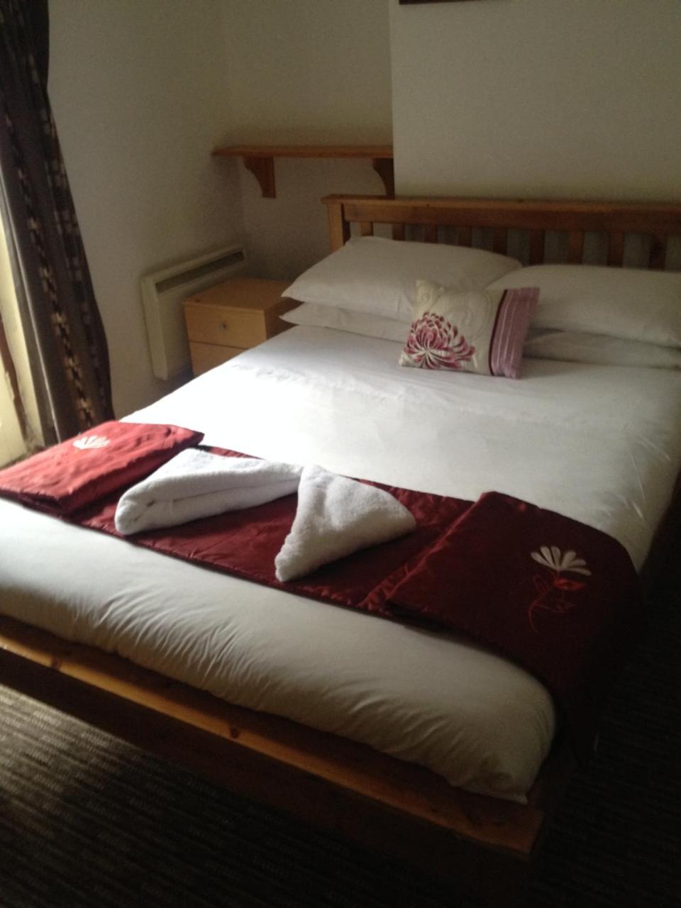 Budget Double Room Lower Ground Floor