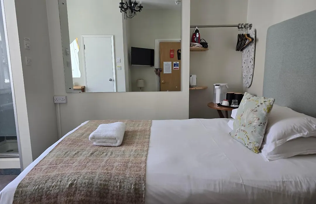 Sea Spray Hotel-1