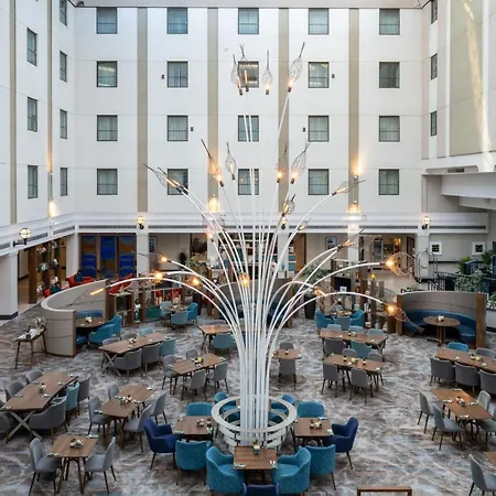 Leonardo Royal Hotel Brighton Waterfront-3