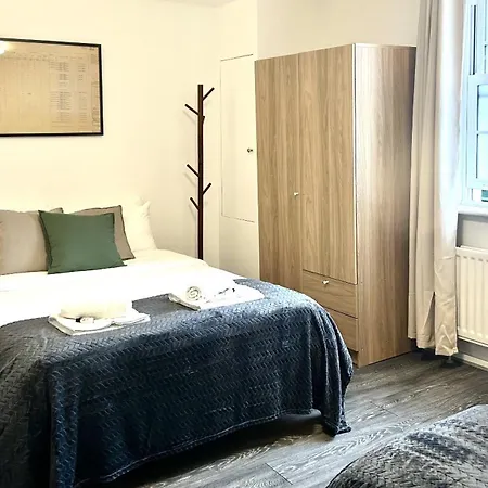 Guest And The City - Group Bookings-2