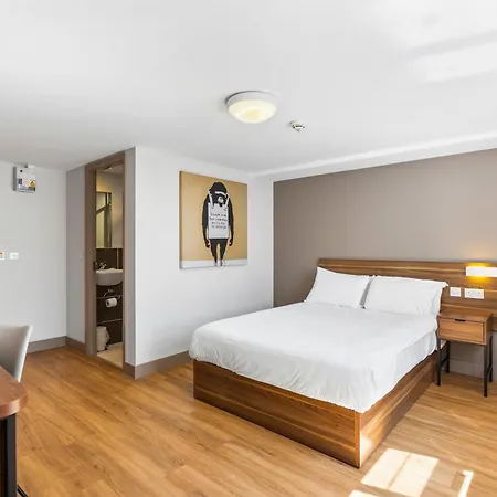 The Mitre Hotel Brighton-2