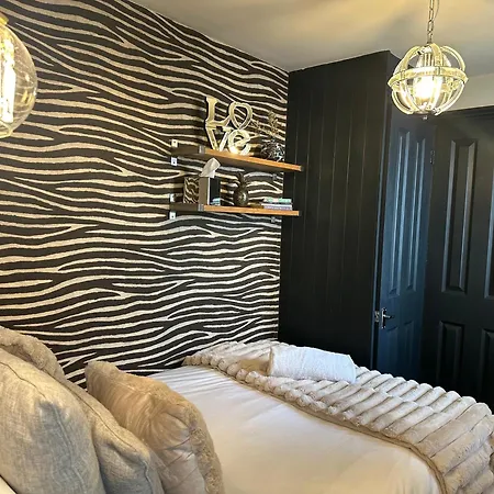 The Twenty One B&B-2