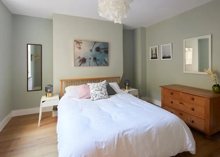 Lansdowne House Hove Bed & Breakfast