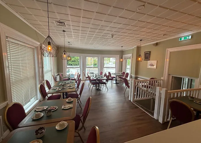 Brighton HotelsPreston Park