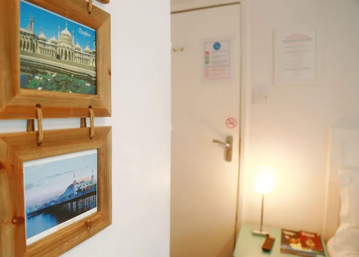 Motel Schmotel Brighton